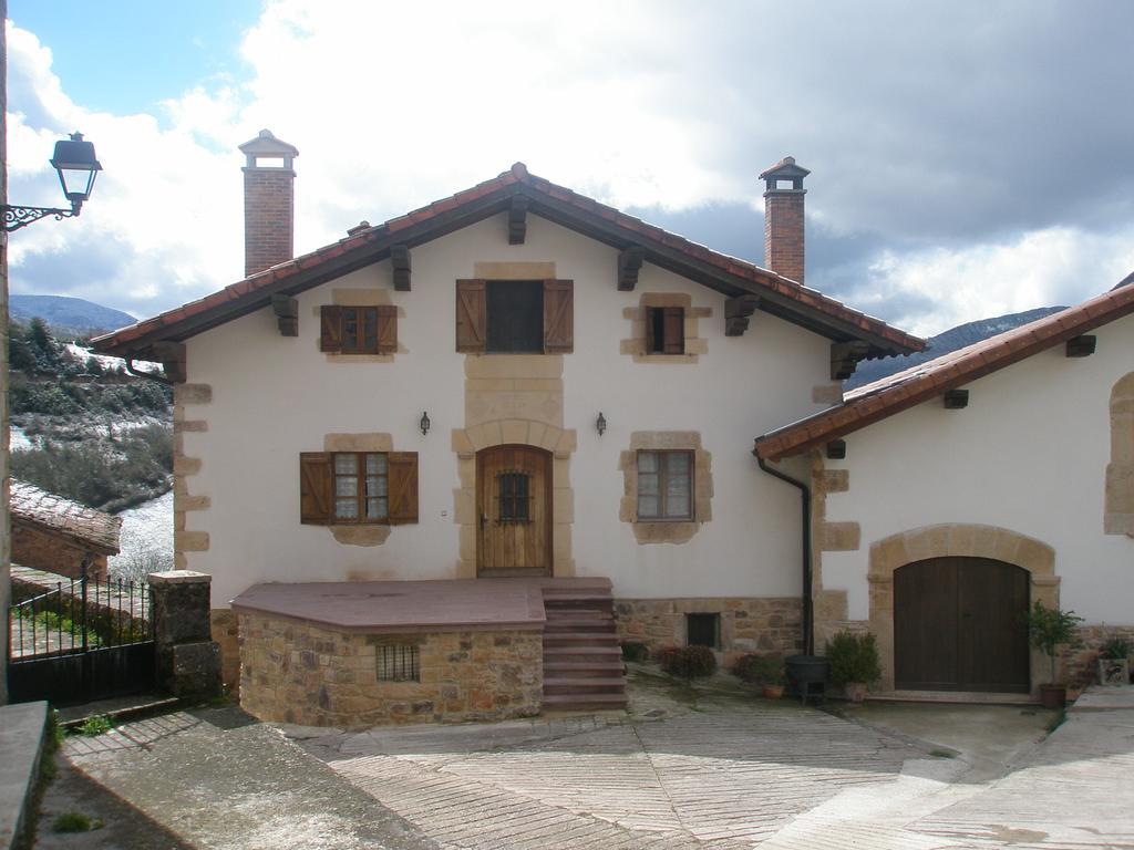 Casa Rural Parriola Villanueva de Arce Extérieur photo